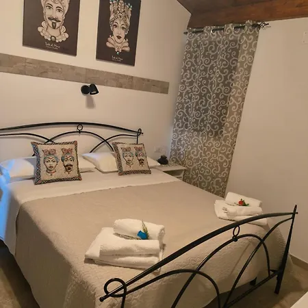 Casuzze I Mori Museum Apartment